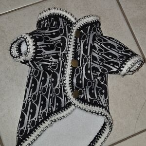 Stylish Designer-inspired Dog Coat. SMALL DOG 6pounds